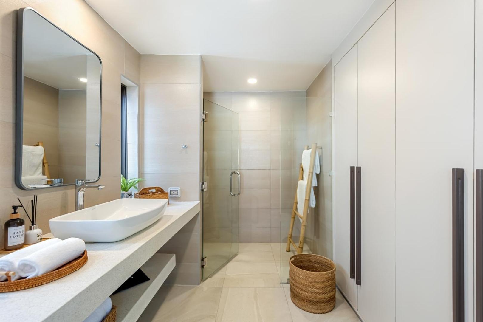 Bacaya Beachfront Villa Bang Rak Beach  Buitenkant foto
